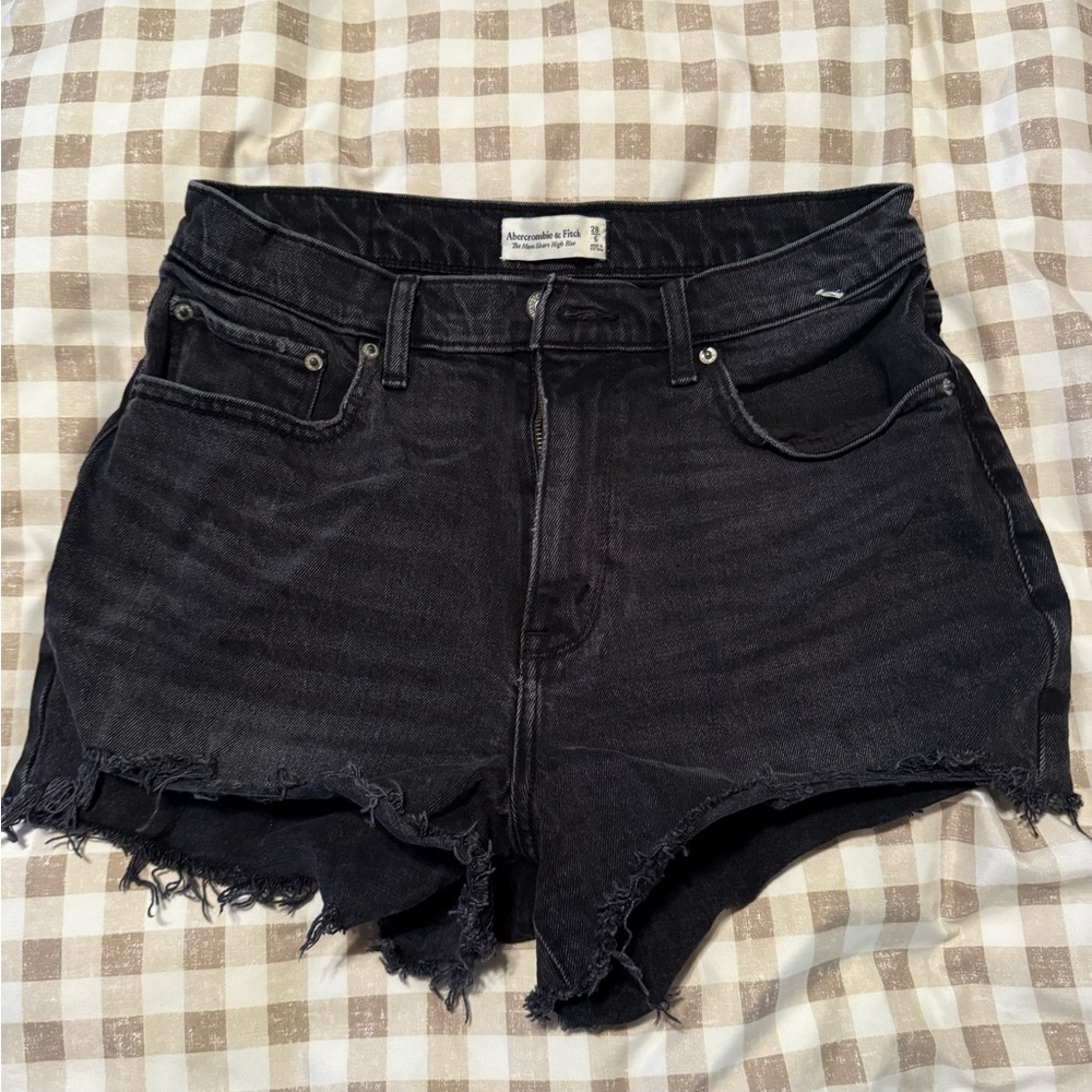 Abercrombie & Fitch Curve Love The Mom Short (High Rise)